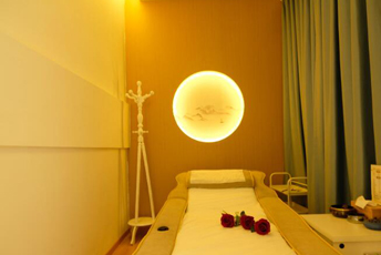 温州日式指压的寂静美学：在按压中听见雪落的声音